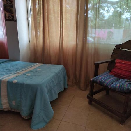 Near Lake Hostal Bacalar Ruang foto