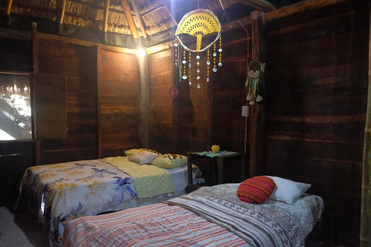 Near Lake Hostal Bacalar Bagian luar foto